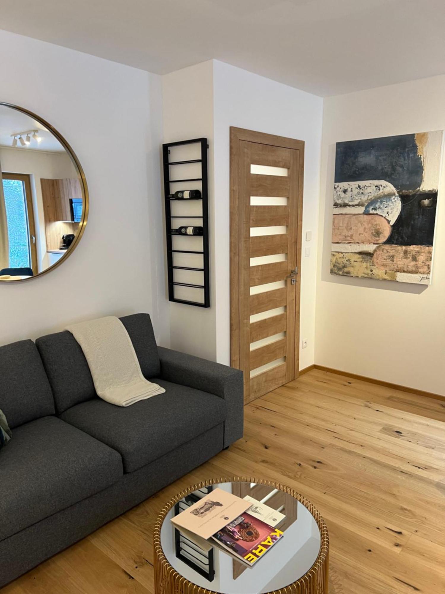 Golden Ridge Apartment